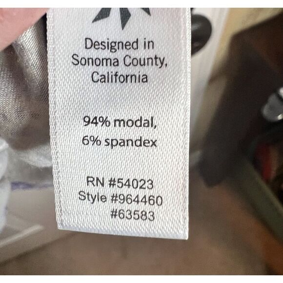 Athleta Spring/Summer Dress, Size XS.  In Good‎ Used Condition. Very Cute! - Picture 4 of 5